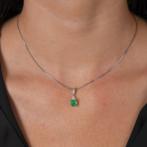 14k Gold Colombian Emerald and 3 Round Diamond Top Pendant Necklace