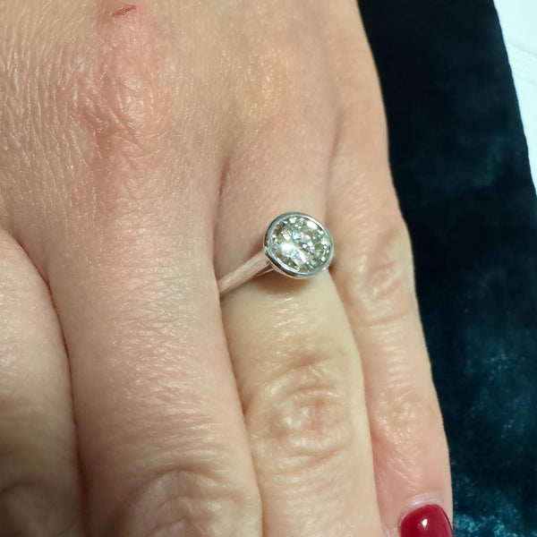 1.01 Carat Round Diamond Vintage Bezel 14K White Gold Solitaire Ring