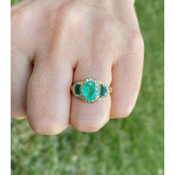 Vintage Ring a 3 pietre con smeraldo colombiano taglio ovale in oro giallo 18K – Assay Jewelers