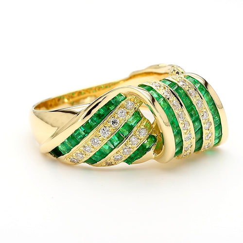1.55 Carat Emerald & Diamond in 18K Gold Bow Dome Design Band Ring
