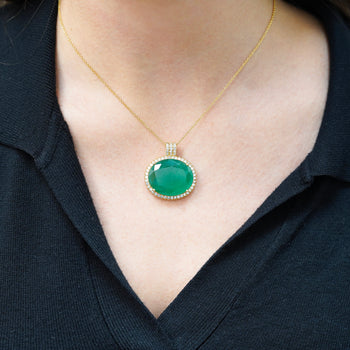 28.56 Carat Oval Cut Emerald & Diamond Halo 18K Gold Pendant Necklace – Assay Jewelers