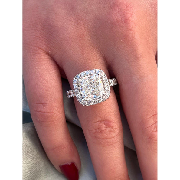 4 Carat Cushion-Cut, H color, VS1 Clarity, Lab Grown Diamond Engagement Ring
