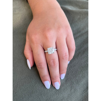 4,25 carats Bague en diamant de laboratoire taille Coussin H/SI1 – Assay Jewelers