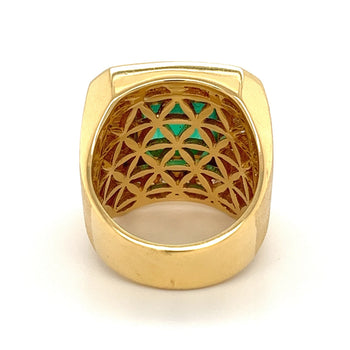 5 Carat Emerald Mens Ring With Round Diamond Halo in 18k Yellow Gold – Assay Jewelers