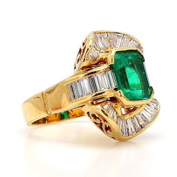 7.35 Carat Emerald & Baguette Diamond Ballerina 18K Gold Cocktail Ring