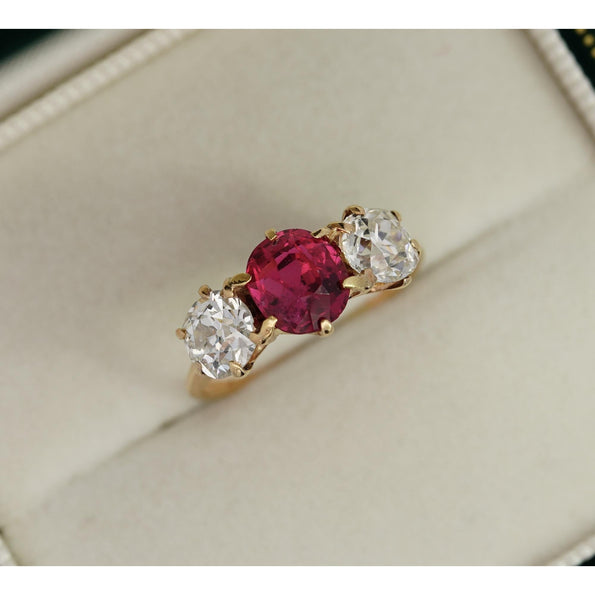 Antique Red Spinel and Old Mine Diamond 14K Yellow Gold Three-Stone Ring