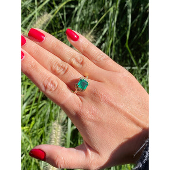 Émeraude colombienne naturelle de 2,09 carats certifiée GRS, sertie sur une Bague en or massif 18k – Assay Jewelers