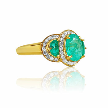 Vintage 3 Stone Oval Cut Colombian Emerald Ring in 18K Yellow Gold – Assay Jewelers