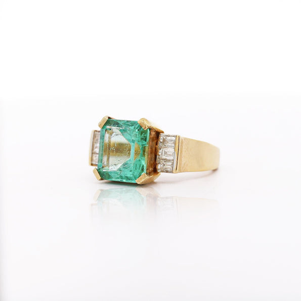 Vintage 5 Carat Emerald and Baguette Diamond in 18K Gold Ring